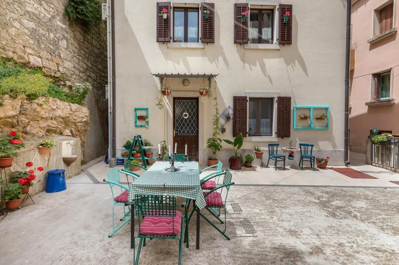 Apartment-Old Town-Dundo Пула Хорватия
